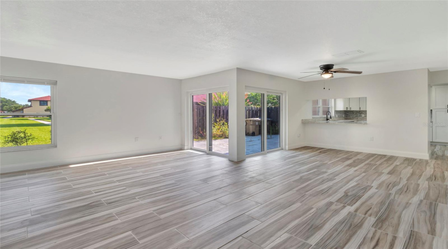 Living Room/Dining Space