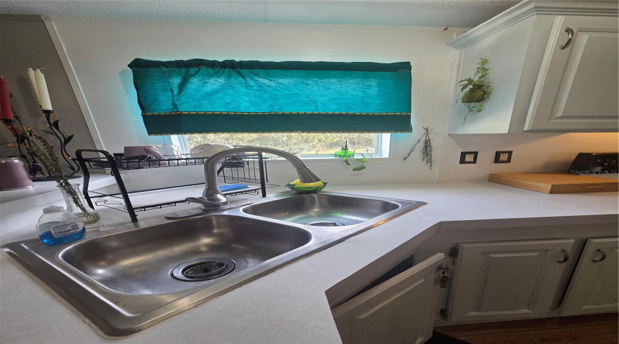 Paisley, Florida 32767, 3 Bedroom Bedrooms, ,2 Bathroombathrooms,Residential,For Sale,Fishermans,0,Mfrg5116972