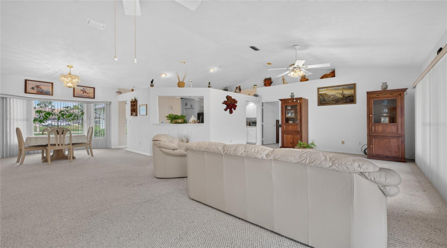 New Smyrna Beach, Florida 32168, 3 Bedroom Bedrooms, ,2 Bathroombathrooms,Residential,For Sale,Staggerbush,0,Mfrns1089081