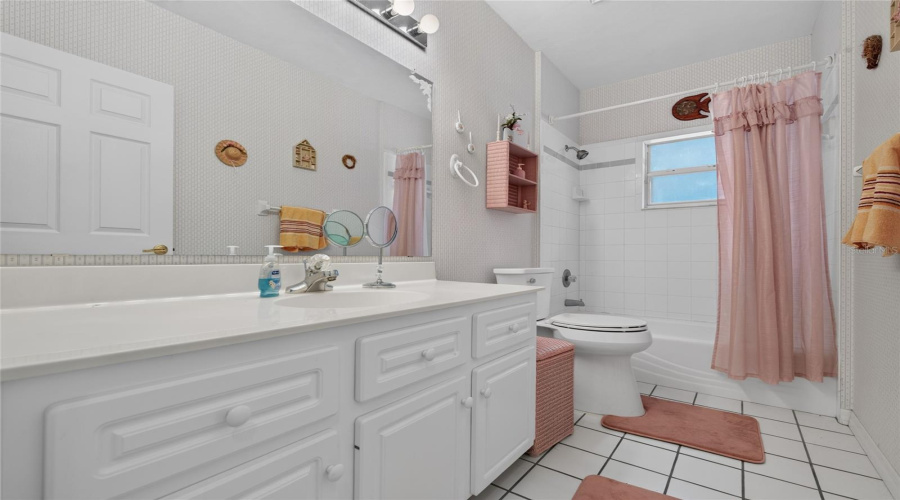 New Smyrna Beach, Florida 32168, 3 Bedroom Bedrooms, ,2 Bathroombathrooms,Residential,For Sale,Staggerbush,0,Mfrns1089081