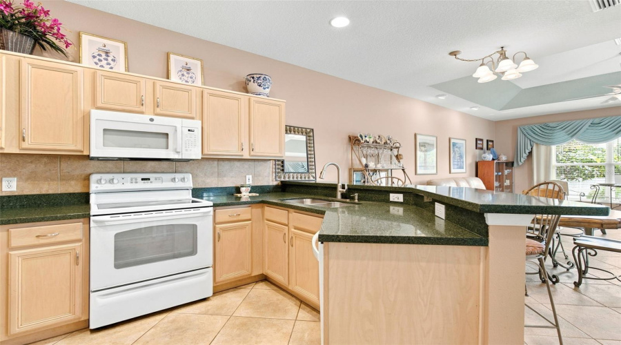 Osprey, Florida 34229, 2 Bedroom Bedrooms, ,2 Bathroombathrooms,Residential,For Sale,Highland,0,Mfra4703963