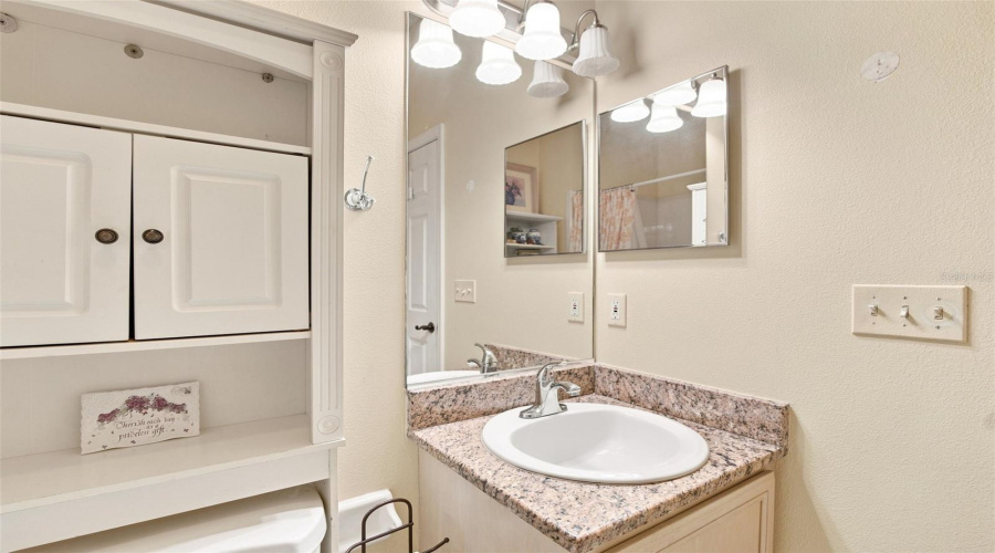 Osprey, Florida 34229, 2 Bedroom Bedrooms, ,2 Bathroombathrooms,Residential,For Sale,Highland,0,Mfra4703963