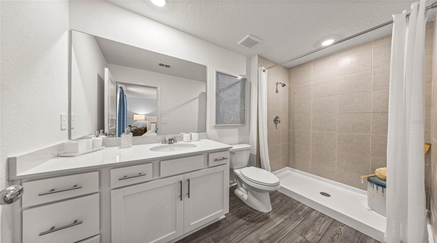 Alachua, Florida 32615, 3 Bedroom Bedrooms, ,2 Bathroombathrooms,Residential,For Sale,163Rd,0,Mfro6399538
