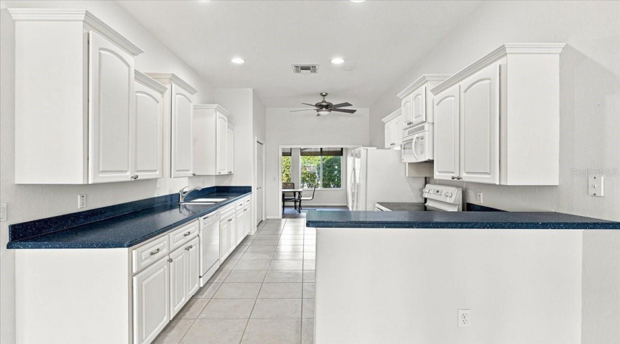 Polk City, Florida 33868, 2 Bedroom Bedrooms, ,2 Bathroombathrooms,Residential,For Sale,Motorcoach,0,Mfrl4964341