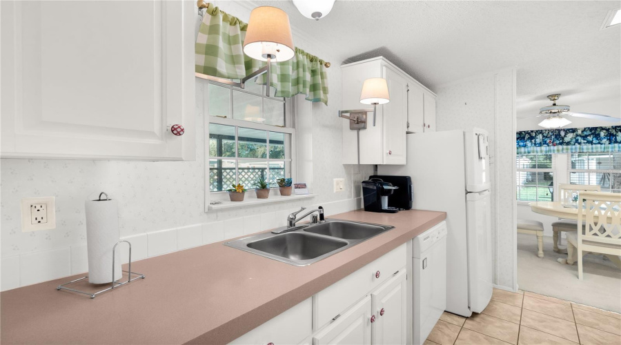 Davenport, Florida 33897, 2 Bedroom Bedrooms, ,2 Bathroombathrooms,Residential,For Sale,Sue,0,Mfrs5156388
