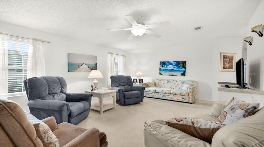 Davenport, Florida 33897, 2 Bedroom Bedrooms, ,2 Bathroombathrooms,Residential,For Sale,Sue,0,Mfrs5156388
