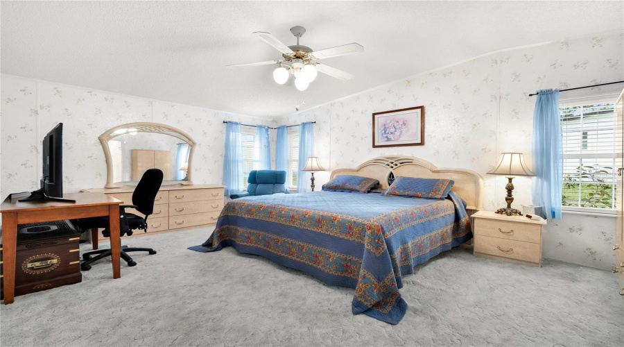 Davenport, Florida 33897, 2 Bedroom Bedrooms, ,2 Bathroombathrooms,Residential,For Sale,Sue,0,Mfrs5156388