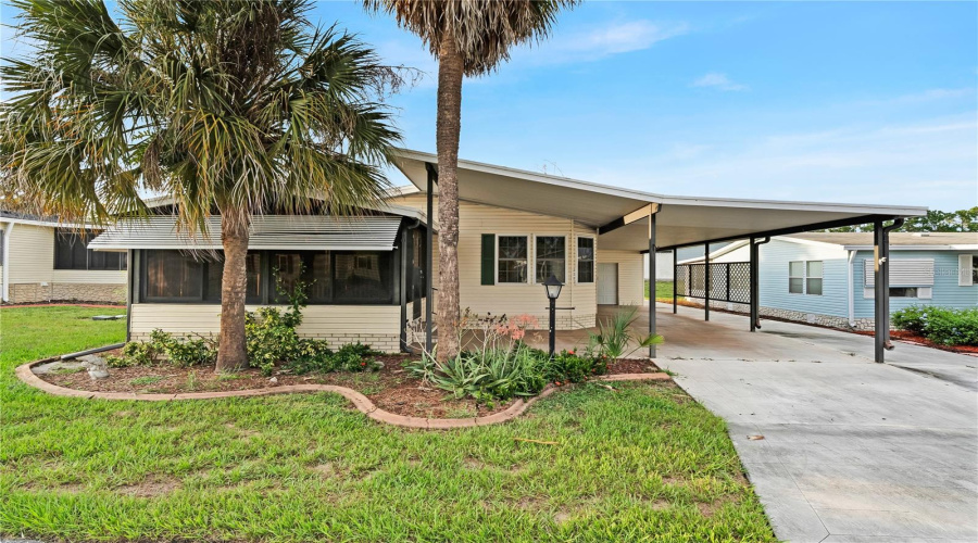 Davenport, Florida 33897, 2 Bedroom Bedrooms, ,2 Bathroombathrooms,Residential,For Sale,Sue,0,Mfrs5156388