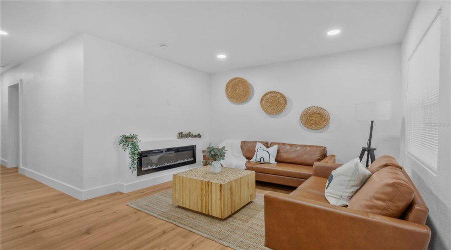 St Petersburg, Florida 33712, 3 Bedroom Bedrooms, ,1 Bathroombathrooms,Residential,For Sale,6Th,0,Mfrw7884730