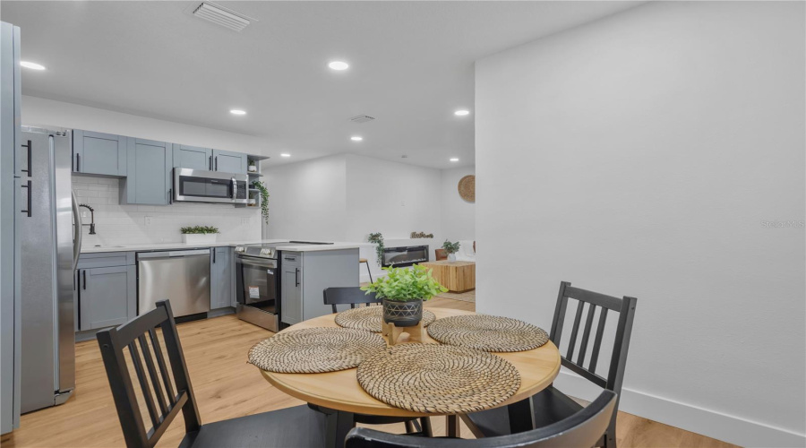 St Petersburg, Florida 33712, 3 Bedroom Bedrooms, ,1 Bathroombathrooms,Residential,For Sale,6Th,0,Mfrw7884730