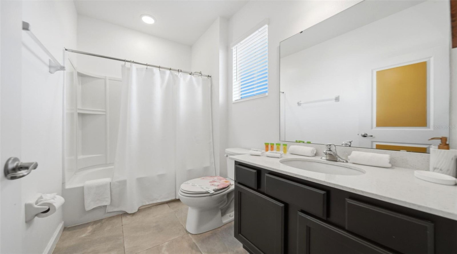 Bathroom 10