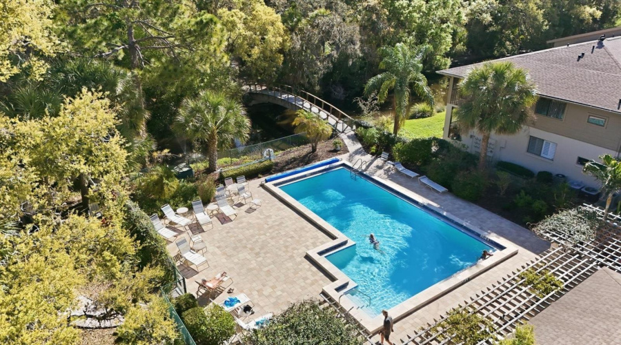 Sarasota, Florida 34231, 2 Bedroom Bedrooms, ,2 Bathroombathrooms,Residential,For Sale,Cross Creek,0,Mfra4685552
