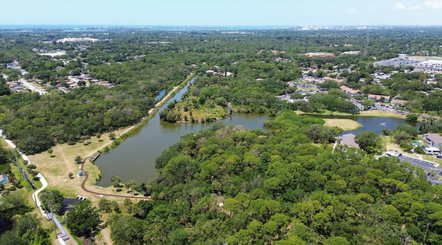 Sarasota, Florida 34231, 2 Bedroom Bedrooms, ,2 Bathroombathrooms,Residential,For Sale,Cross Creek,0,Mfra4685552