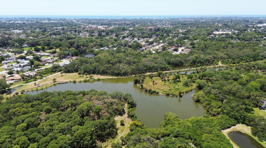 Sarasota, Florida 34231, 2 Bedroom Bedrooms, ,2 Bathroombathrooms,Residential,For Sale,Cross Creek,0,Mfra4685552