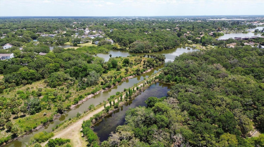 Sarasota, Florida 34231, 2 Bedroom Bedrooms, ,2 Bathroombathrooms,Residential,For Sale,Cross Creek,0,Mfra4685552