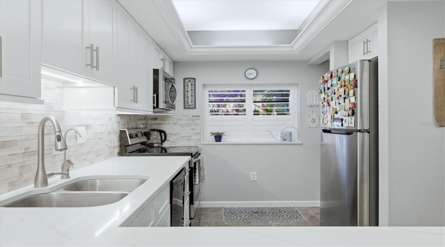 Sarasota, Florida 34231, 2 Bedroom Bedrooms, ,2 Bathroombathrooms,Residential,For Sale,Cross Creek,0,Mfra4685552