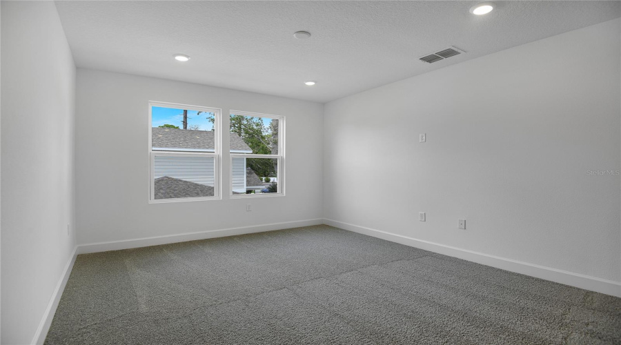 Mount Dora, Florida 32757, 5 Bedroom Bedrooms, ,3 Bathroombathrooms,Residential,For Sale,Cloud Ridge,0,Mfrs5127257