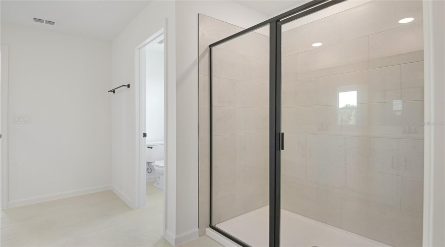 Tavares, Florida 32778, 4 Bedroom Bedrooms, ,3 Bathroombathrooms,Residential,For Sale,Macchi,0,Mfrs5146160