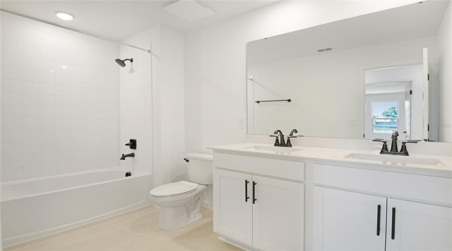 Tavares, Florida 32778, 4 Bedroom Bedrooms, ,3 Bathroombathrooms,Residential,For Sale,Macchi,0,Mfrs5146160