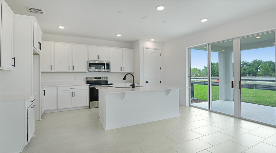 Tavares, Florida 32778, 4 Bedroom Bedrooms, ,3 Bathroombathrooms,Residential,For Sale,Macchi,0,Mfrs5146160