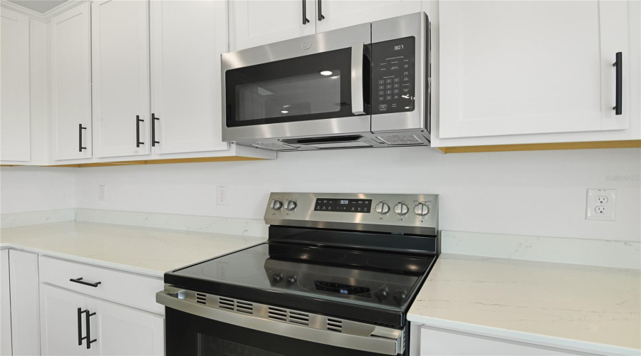Tavares, Florida 32778, 4 Bedroom Bedrooms, ,3 Bathroombathrooms,Residential,For Sale,Macchi,0,Mfrs5146160