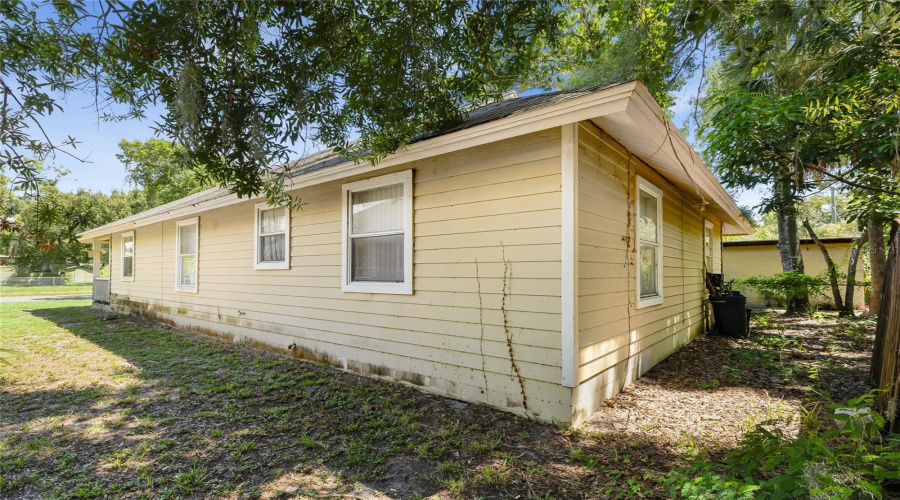 Sarasota, Florida 34236, 3 Bedroom Bedrooms, ,2 Bathroombathrooms,Residential,For Sale,Goodrich,0,Mfra4703716