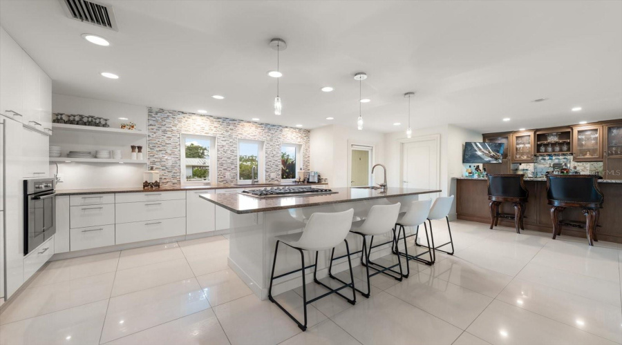 Belleair, Florida 33756, 4 Bedroom Bedrooms, ,4 Bathroombathrooms,Residential,For Sale,Park,0,Mfrtb8542534