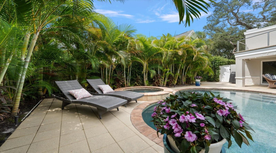 Belleair, Florida 33756, 4 Bedroom Bedrooms, ,4 Bathroombathrooms,Residential,For Sale,Park,0,Mfrtb8542534