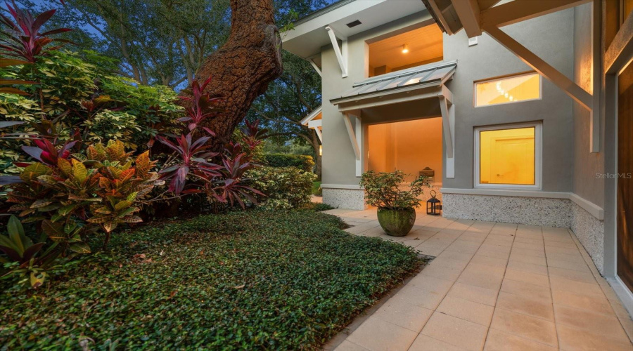 Belleair, Florida 33756, 4 Bedroom Bedrooms, ,4 Bathroombathrooms,Residential,For Sale,Park,0,Mfrtb8542534