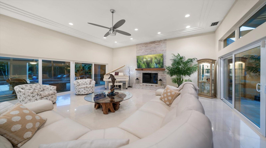 Belleair, Florida 33756, 4 Bedroom Bedrooms, ,4 Bathroombathrooms,Residential,For Sale,Park,0,Mfrtb8542534