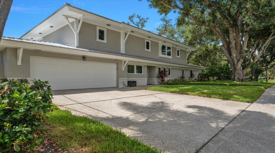 Belleair, Florida 33756, 4 Bedroom Bedrooms, ,4 Bathroombathrooms,Residential,For Sale,Park,0,Mfrtb8542534