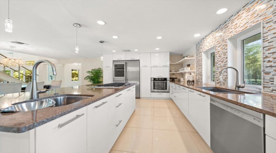 Belleair, Florida 33756, 4 Bedroom Bedrooms, ,4 Bathroombathrooms,Residential,For Sale,Park,0,Mfrtb8542534