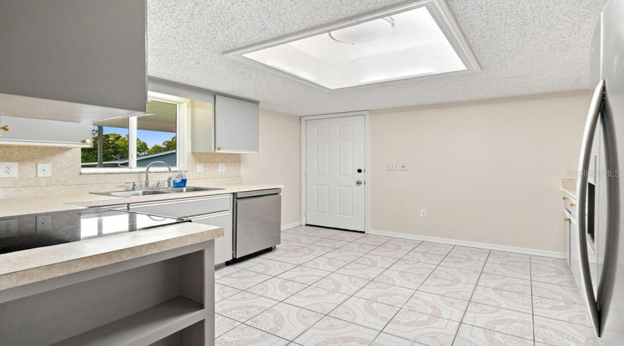 Summerfield, Florida 34491, 2 Bedroom Bedrooms, ,2 Bathroombathrooms,Residential,For Sale,108Th,0,Mfrtb8542986
