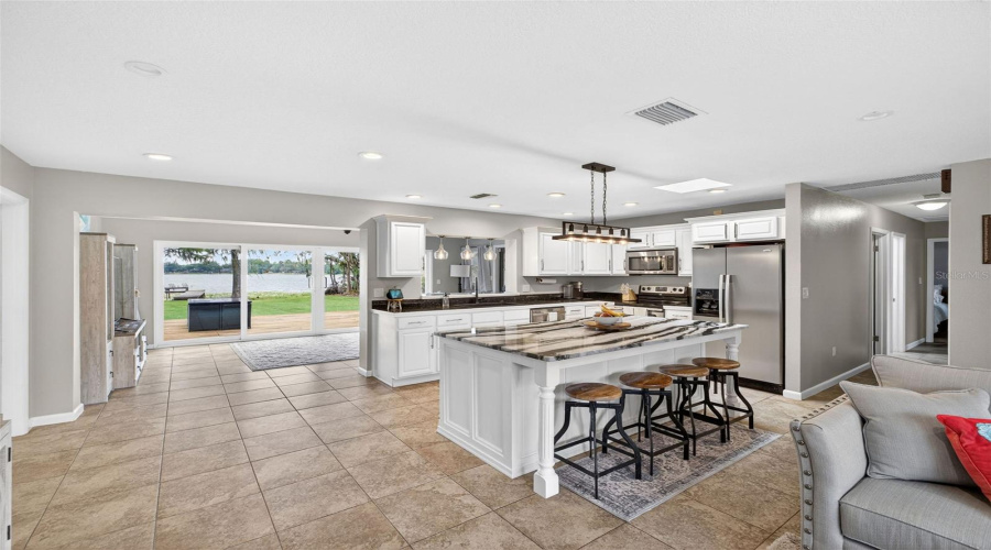 Newly Renovated Kitchen