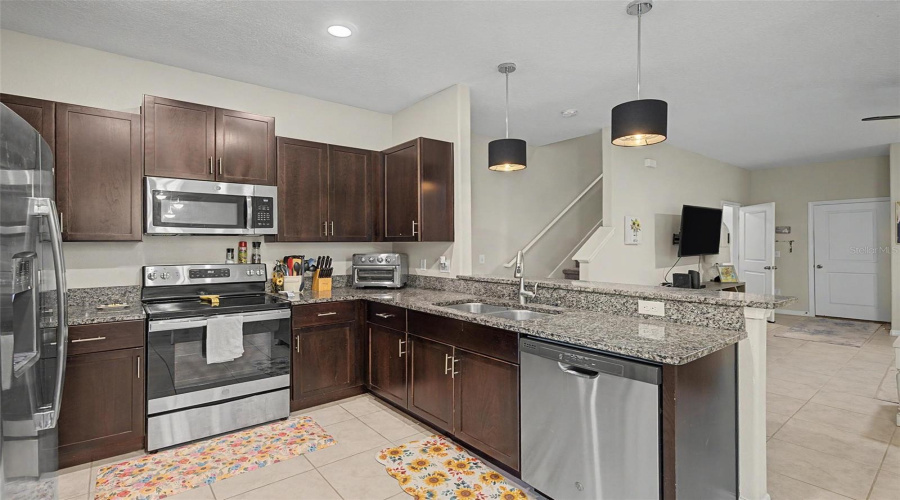 Sun City Center, Florida 33573, 3 Bedroom Bedrooms, ,2 Bathroombathrooms,Residential,For Sale,Pembrooke Pines,0,Mfrtb8542867