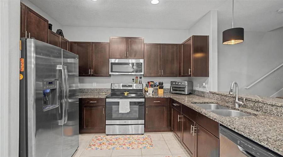 Sun City Center, Florida 33573, 3 Bedroom Bedrooms, ,2 Bathroombathrooms,Residential,For Sale,Pembrooke Pines,0,Mfrtb8542867