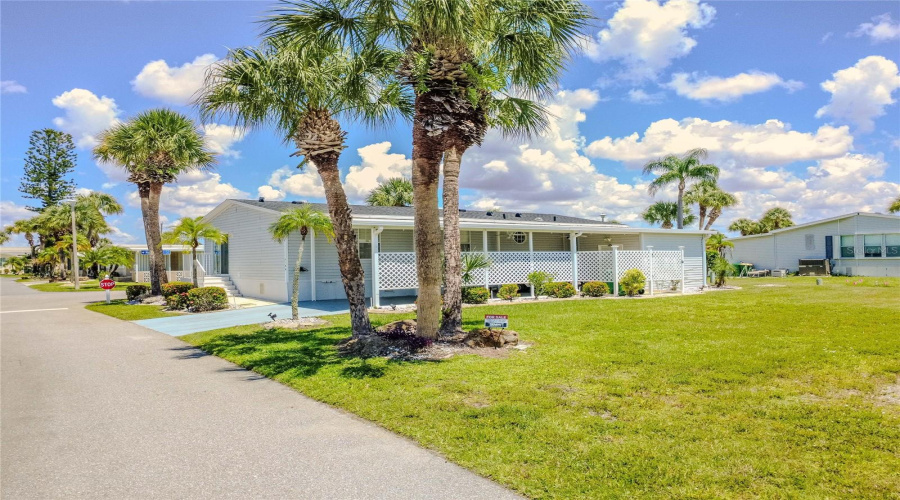Port Charlotte, Florida 33980, 3 Bedroom Bedrooms, ,2 Bathroombathrooms,Residential,For Sale,Kings,0,Mfrc7529645