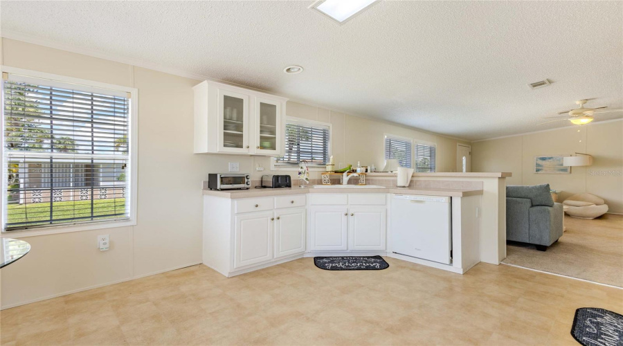 Port Charlotte, Florida 33980, 3 Bedroom Bedrooms, ,2 Bathroombathrooms,Residential,For Sale,Kings,0,Mfrc7529645