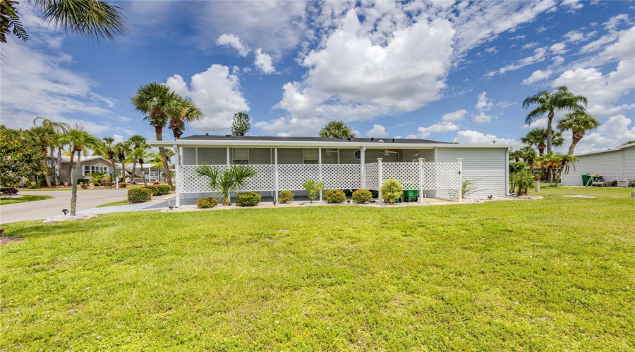 Port Charlotte, Florida 33980, 3 Bedroom Bedrooms, ,2 Bathroombathrooms,Residential,For Sale,Kings,0,Mfrc7529645