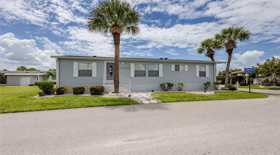 Port Charlotte, Florida 33980, 3 Bedroom Bedrooms, ,2 Bathroombathrooms,Residential,For Sale,Kings,0,Mfrc7529645