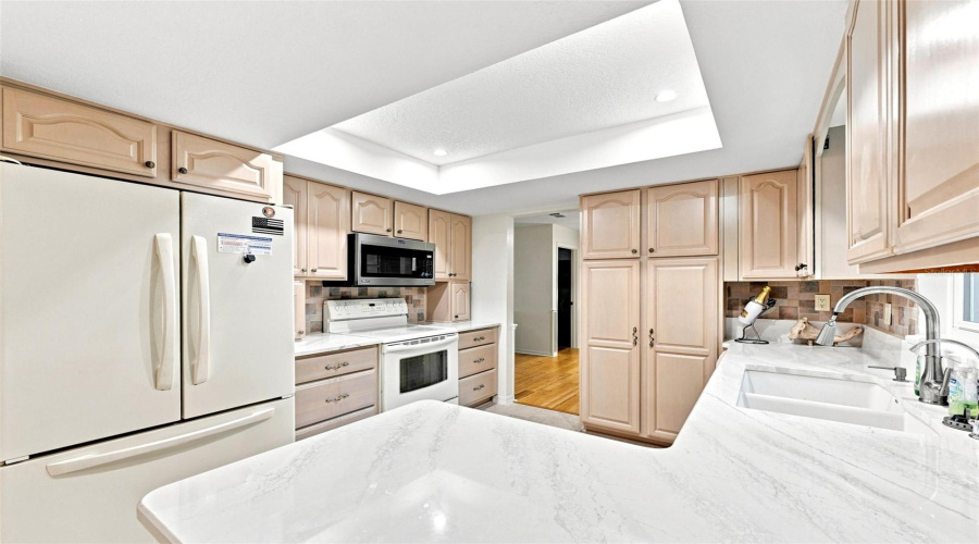 Tampa, Florida 33612, 3 Bedroom Bedrooms, ,2 Bathroombathrooms,Residential,For Sale,Fore,0,Mfrtb8536483