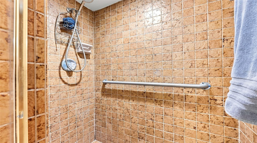 Tampa, Florida 33612, 3 Bedroom Bedrooms, ,2 Bathroombathrooms,Residential,For Sale,Fore,0,Mfrtb8536483