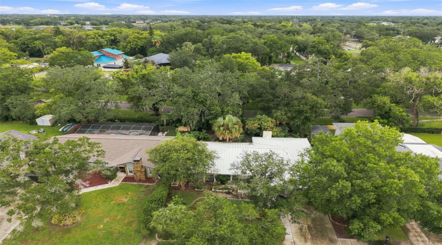 Tampa, Florida 33612, 3 Bedroom Bedrooms, ,2 Bathroombathrooms,Residential,For Sale,Fore,0,Mfrtb8536483