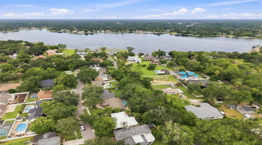 Tampa, Florida 33612, 3 Bedroom Bedrooms, ,2 Bathroombathrooms,Residential,For Sale,Fore,0,Mfrtb8536483