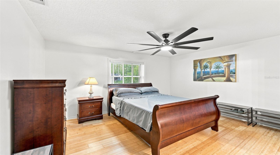 Tampa, Florida 33612, 3 Bedroom Bedrooms, ,2 Bathroombathrooms,Residential,For Sale,Fore,0,Mfrtb8536483