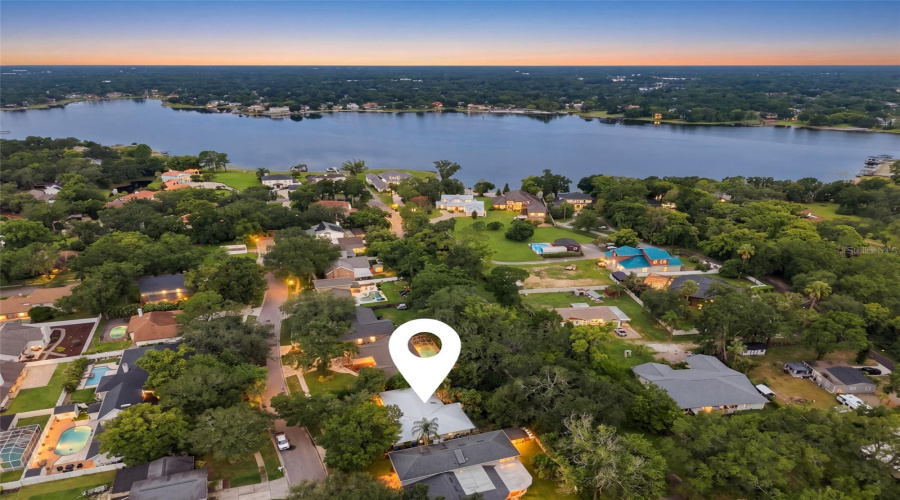 Tampa, Florida 33612, 3 Bedroom Bedrooms, ,2 Bathroombathrooms,Residential,For Sale,Fore,0,Mfrtb8536483
