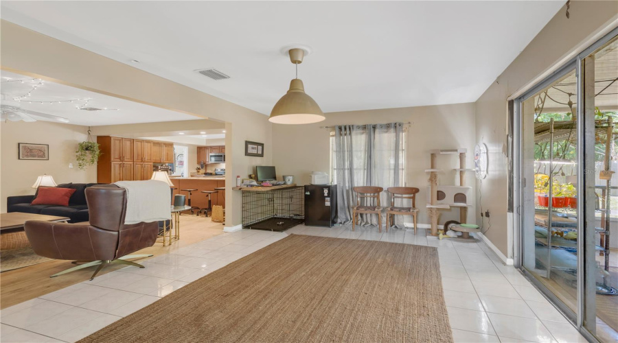 Tampa, Florida 33611, 4 Bedroom Bedrooms, ,2 Bathroombathrooms,Residential,For Sale,Hesperides,0,Mfrtb8507110
