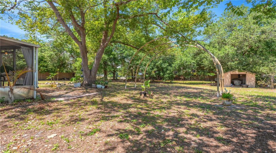 Tampa, Florida 33611, 4 Bedroom Bedrooms, ,2 Bathroombathrooms,Residential,For Sale,Hesperides,0,Mfrtb8507110