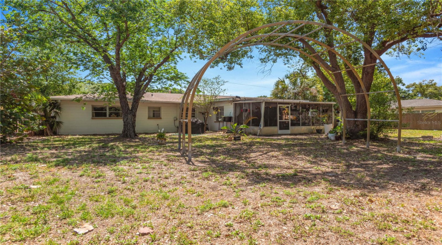 Tampa, Florida 33611, 4 Bedroom Bedrooms, ,2 Bathroombathrooms,Residential,For Sale,Hesperides,0,Mfrtb8507110