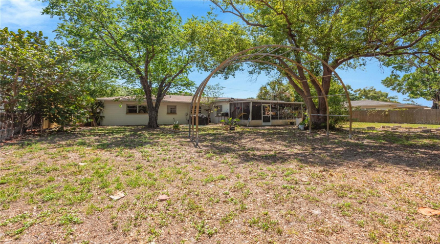 Tampa, Florida 33611, 4 Bedroom Bedrooms, ,2 Bathroombathrooms,Residential,For Sale,Hesperides,0,Mfrtb8507110